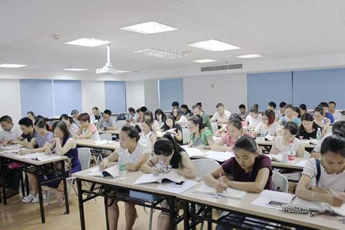 2018年對于貴陽職業(yè)技術(shù)學校如何選擇。