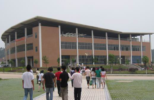 湖北城市職業(yè)學(xué)校