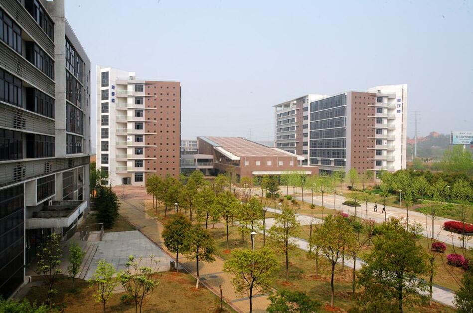 武漢市儀表電子學校招生條件、招生對象、招生分數(shù)