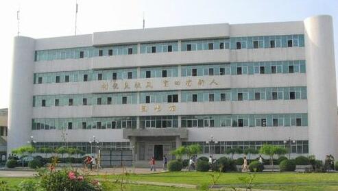 孝感市工業(yè)學校招生條件、招生對象、招生分數