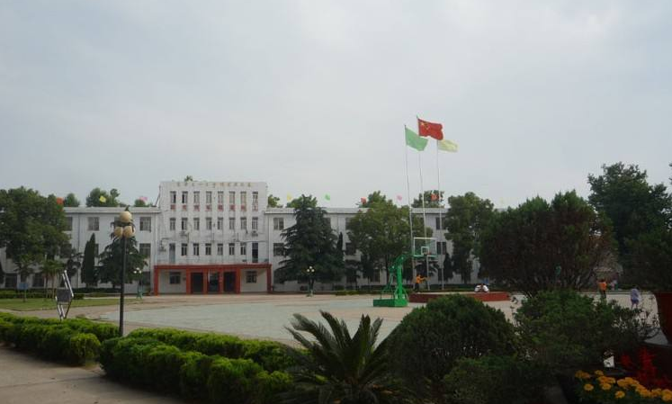 湖北黃梅理工中等專業(yè)學(xué)校