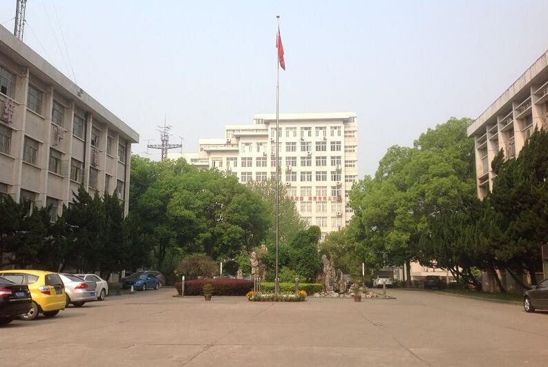 湖北省現(xiàn)代技術(shù)學(xué)校怎么樣、好不好