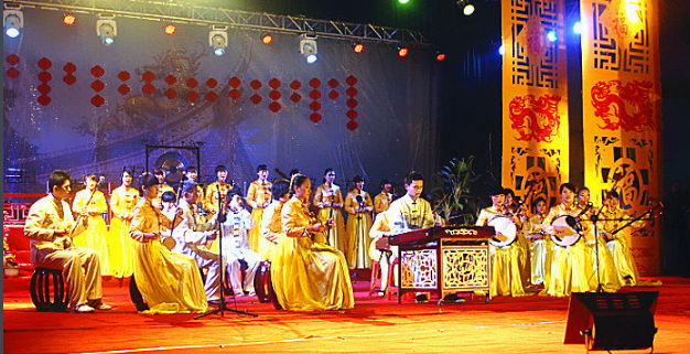 泉州藝術(shù)學(xué)校學(xué)費(fèi)、大概收費(fèi)是多少