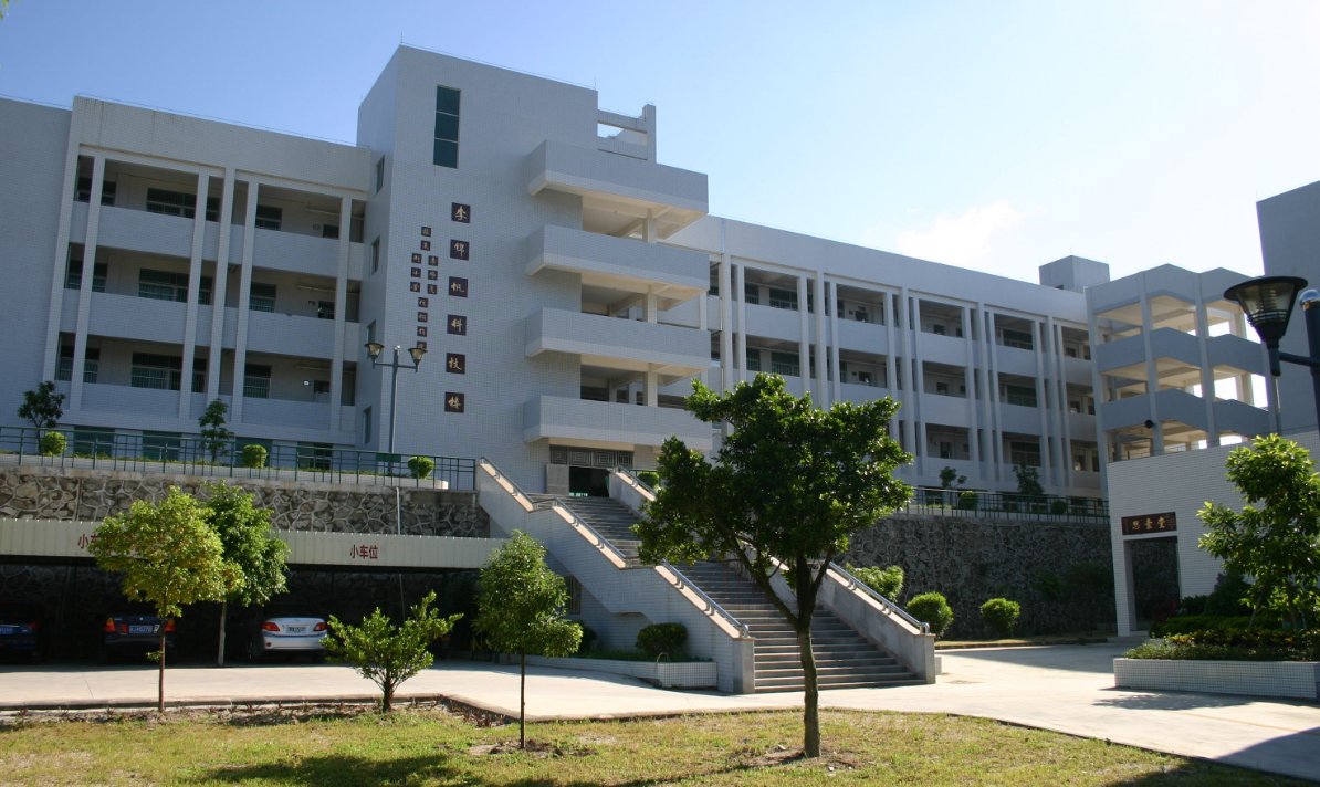 臺(tái)山市敬修職業(yè)技術(shù)學(xué)校宿舍環(huán)境、寢室環(huán)境