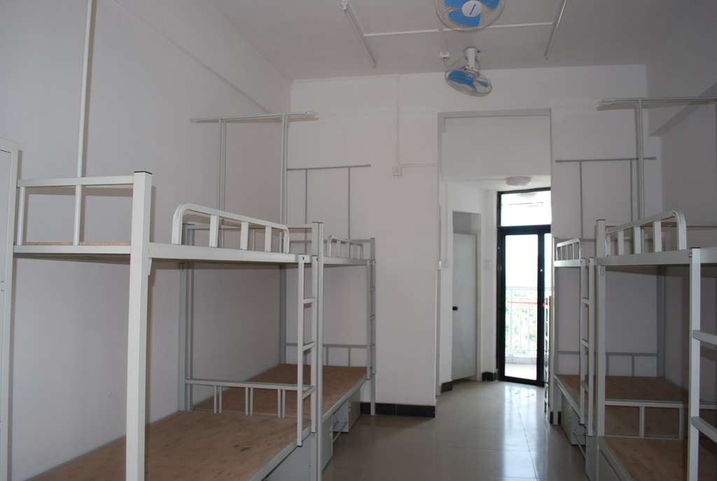 佛山市順德區(qū)陳登職業(yè)技術(shù)學(xué)校宿舍環(huán)境、寢室環(huán)境