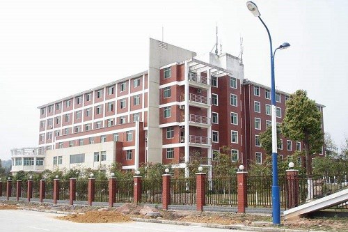 貴陽市興筑工業(yè)學校的報名條件是什么