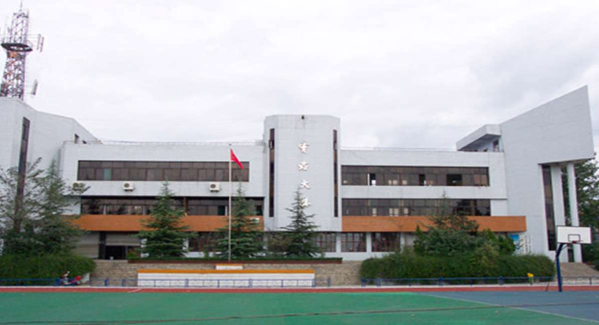 學(xué)校環(huán)境