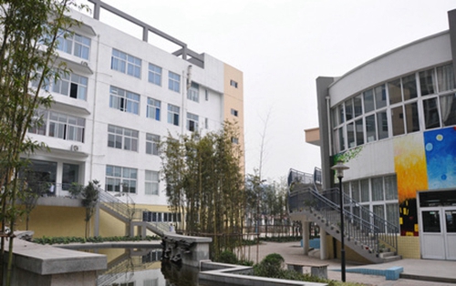 四川省成都市青蘇職業(yè)中學(xué)校圖片、照片