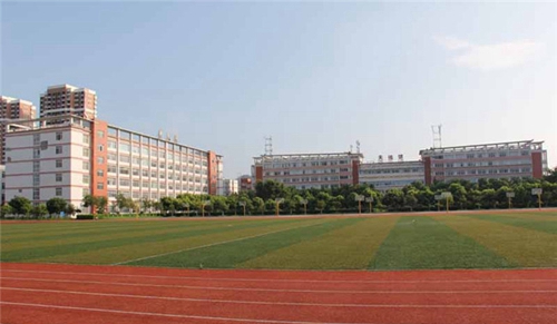四川省南充外國語中等專業(yè)學校圖片、照片