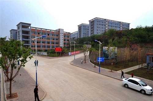 德陽通用電子科技學(xué)校圖片、照片