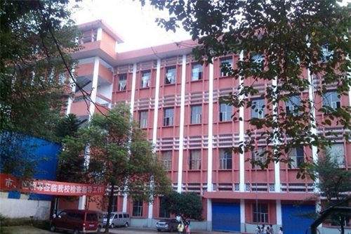 宜賓翠屏電子職業(yè)技術(shù)學(xué)校圖片、照片