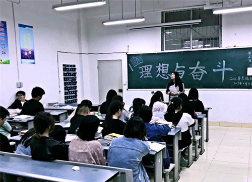 成都鐵路技工學(xué)校圖片、照片