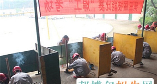 四川省工業(yè)設(shè)備安裝技工學(xué)校圖片、照片