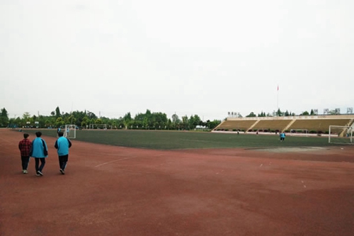 都江堰市職業(yè)中學(xué)圖片、照片