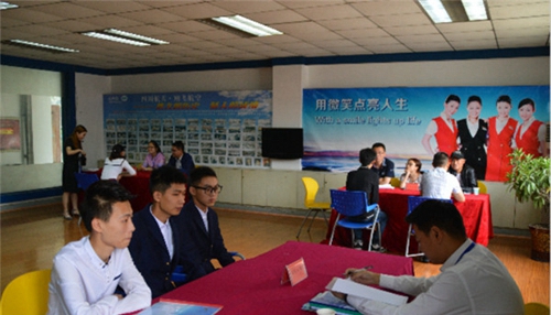 成都翔飛航空職業(yè)技術學校圖片、照片