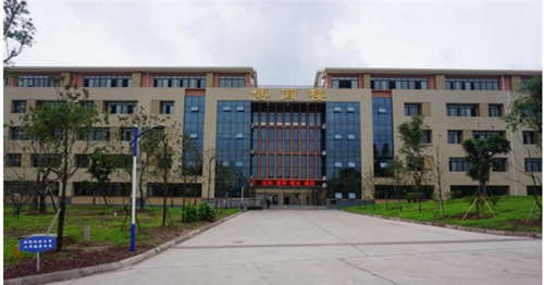 瀘州市職業(yè)技術(shù)學(xué)校圖片、照片