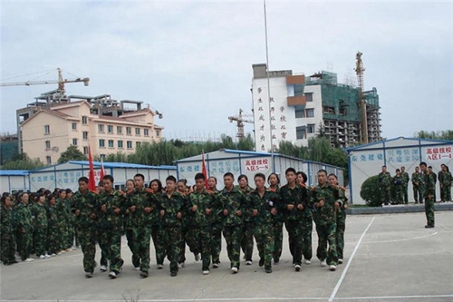 北川羌族自治縣七一職業(yè)中學圖片、照片