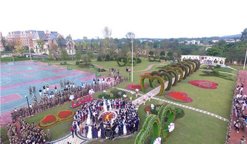 四川西南航空職業(yè)學院實景圖片—布拉格花園