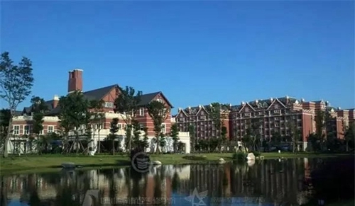 成都金堂航空學校美麗校園圖片