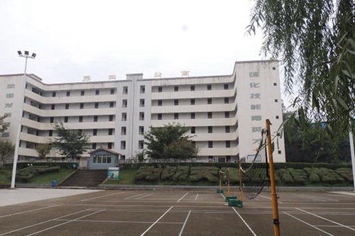 宜賓上寧縣職業(yè)高級(jí)中學(xué)校（長寧縣職業(yè)技術(shù)學(xué)校）男生公寓、寢室