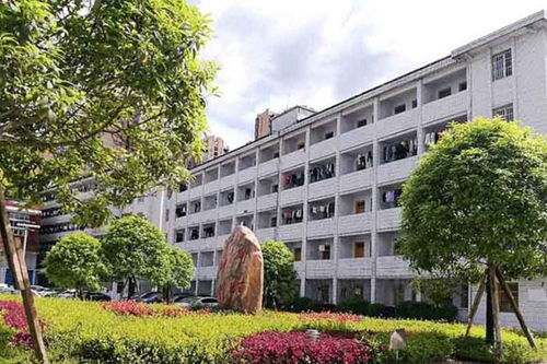 四川省電子商務學校（四川省糧食經(jīng)濟學校）學生寢室、宿舍