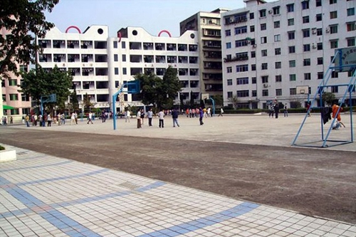 四川省達(dá)縣職業(yè)高級(jí)中學(xué)(達(dá)川區(qū)職高)籃球場(chǎng)