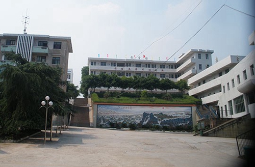 榮縣樂(lè)德職業(yè)中學(xué)校主教學(xué)樓