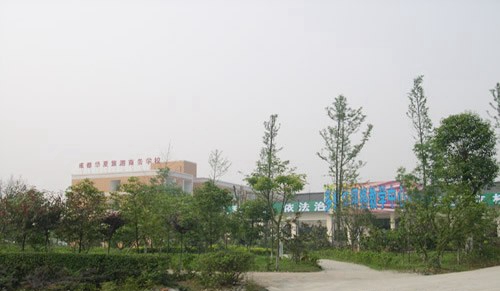 成都華夏旅游商務(wù)學(xué)校（雙流華夏幼師學(xué)校）校園一角2