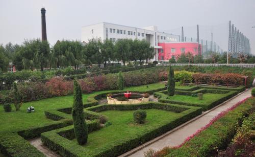 云南經(jīng)濟(jì)管理學(xué)院校園一角
