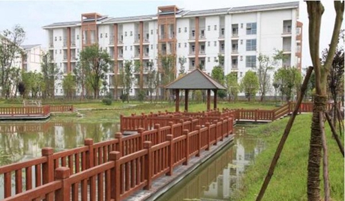 四川省旅游學(xué)校新校園一角