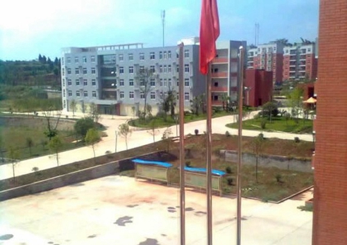 四川省資陽(yáng)市雁江區(qū)職業(yè)技術(shù)學(xué)校校園環(huán)境