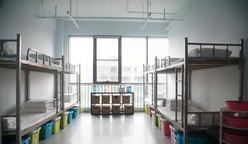 成都百年農工子弟職業(yè)學校學生寢室
