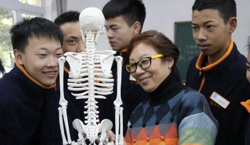 成都百年農工子弟職業(yè)學校專業(yè)實訓