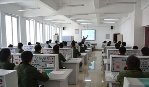成都市天府新區(qū)成人中等專業(yè)學(xué)校校園風(fēng)貌