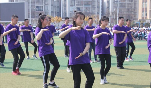 成都工程職業(yè)技術(shù)學校太極拳比賽