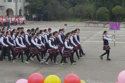 四川紅十字衛(wèi)生學(xué)校趣味運動會