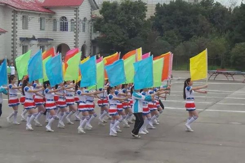 四川紅十字衛(wèi)生學(xué)校趣味運動會4