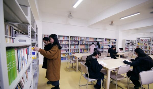 中國(guó)五冶大學(xué)（高新校區(qū)）圖書館