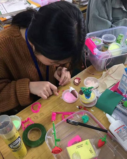 四川能投匯成技工學校手工制作