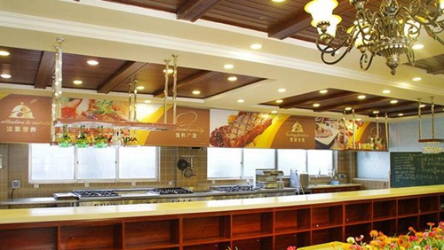 成都新東方烹飪技工學(xué)校西餐窗口