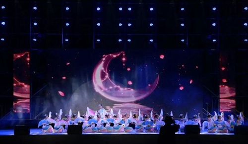 舞蹈《盛世歡歌》舞蹈《風(fēng)酥雨憶》