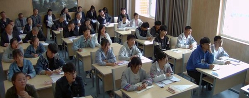 巴中市巴州區(qū)化成職業(yè)中學(xué)聽評課