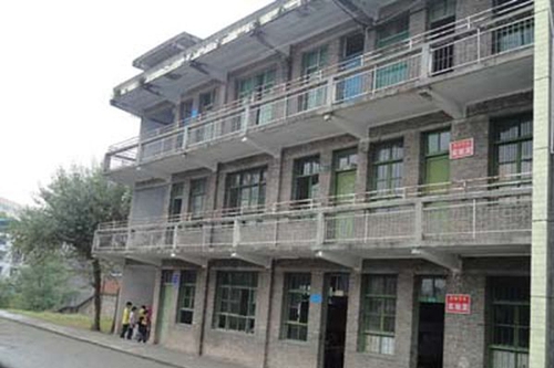 巴中市巴州區(qū)化成職業(yè)中學(xué)實(shí)驗(yàn)樓