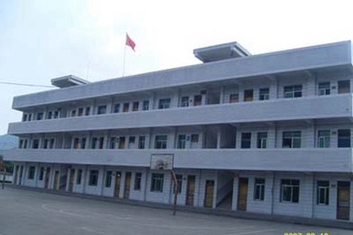 巴中市巴州區(qū)化成職業(yè)中學(xué)一教學(xué)樓