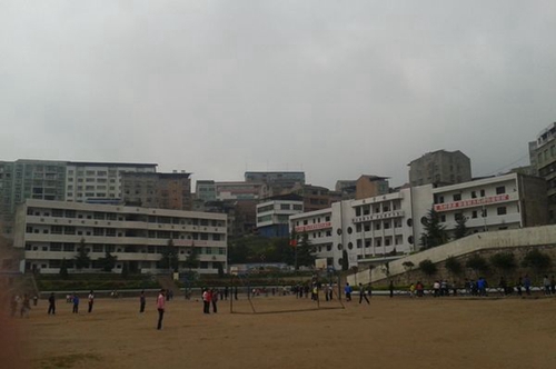 平昌縣筆山職業(yè)中學教學區(qū)