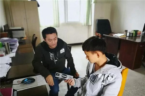 大竹縣中峰職業(yè)技術學校結對幫扶2