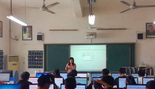 內(nèi)江高級技工學(xué)校面板切換