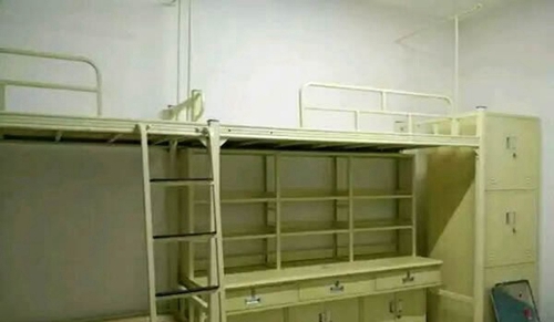 四川文化產業(yè)職業(yè)學院六人間寢室環(huán)境