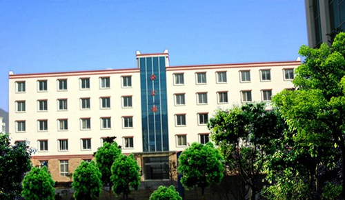 阿壩職業(yè)學(xué)院行政辦公樓