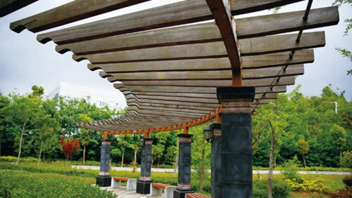 貴州輕工職業(yè)技術(shù)學(xué)院校園長(zhǎng)廊